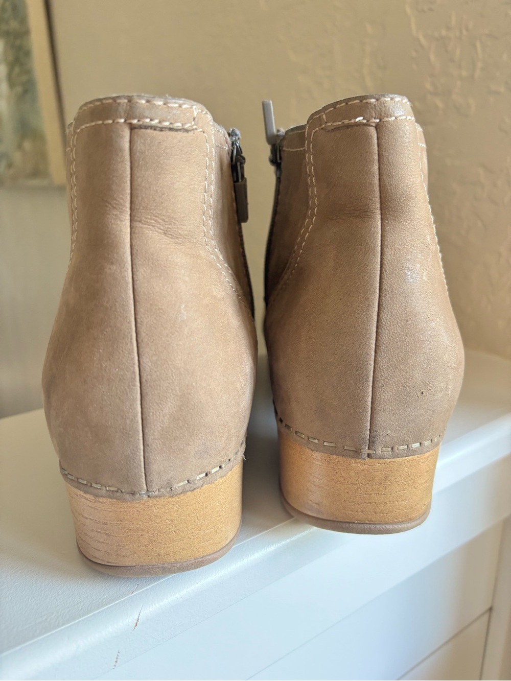 DANSKO Women's Tan Nubuck Leather 'Barbara' Ankle Boots Size 40 US 9.5/10 - Picture 10 of 16